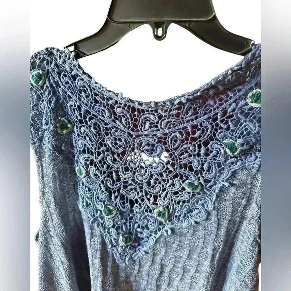 Heather blue swing sweater tank top,‎ size xl. Crochet back with flowers. - Picture 2 of 11